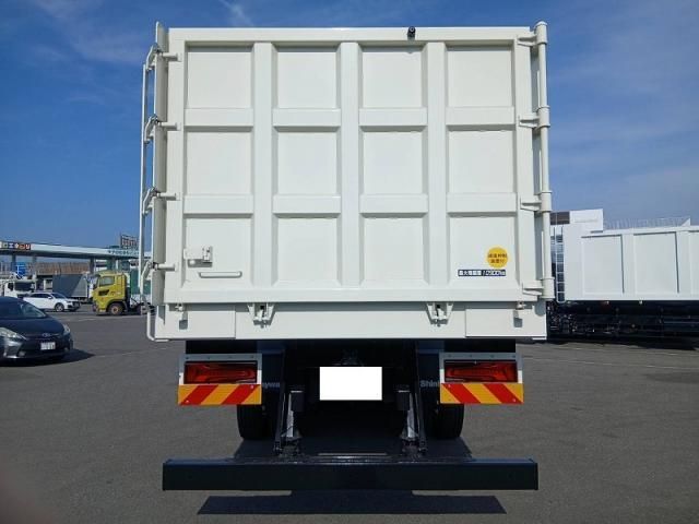 MITSUBISHI FUSOU SUPER GREAT 2025 Image 31