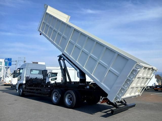 MITSUBISHI FUSOU SUPER GREAT 2025 Image 31