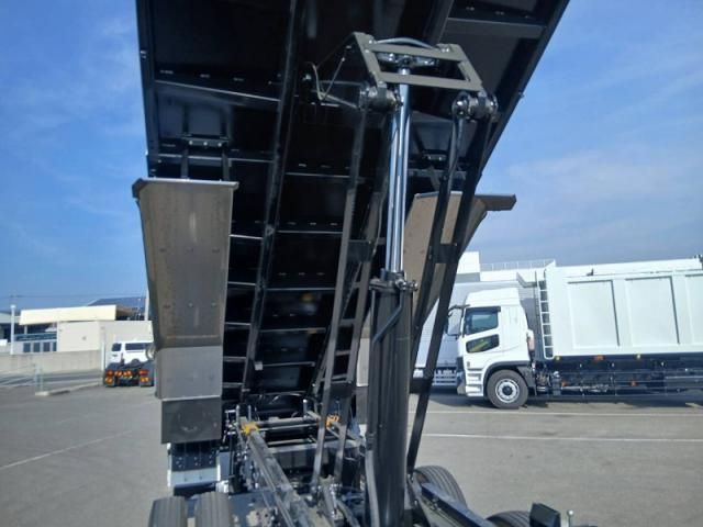 MITSUBISHI FUSOU SUPER GREAT 2025 Image 31