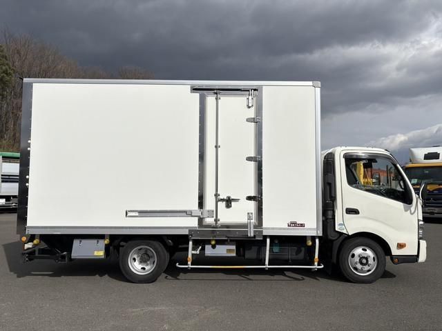 HINO DUTRO 2018 Image 31