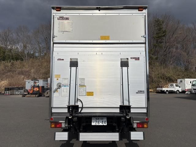 HINO DUTRO 2018 Image 31