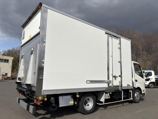 HINO DUTRO 2018 Image 31