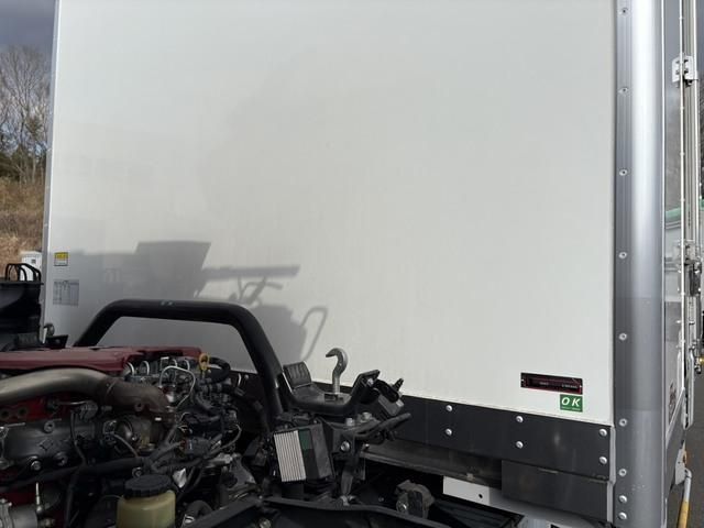 HINO DUTRO 2018 Image 31