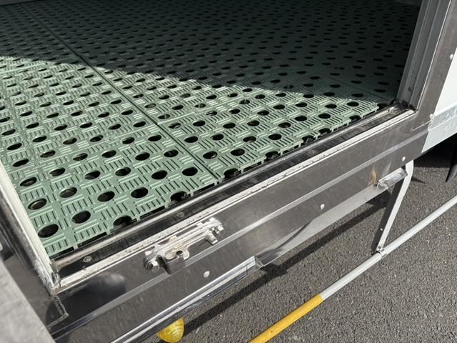 HINO DUTRO 2018 Image 31