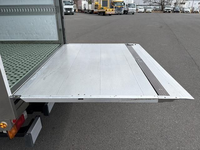 HINO DUTRO 2018 Image 31