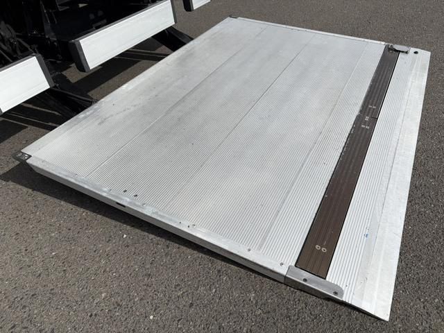 HINO DUTRO 2018 Image 31