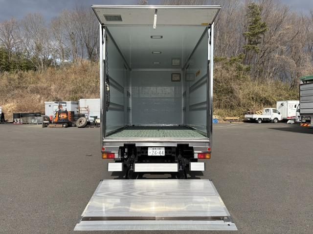 HINO DUTRO 2018 Image 31