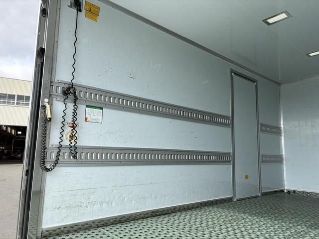 HINO DUTRO 2018 Image 31