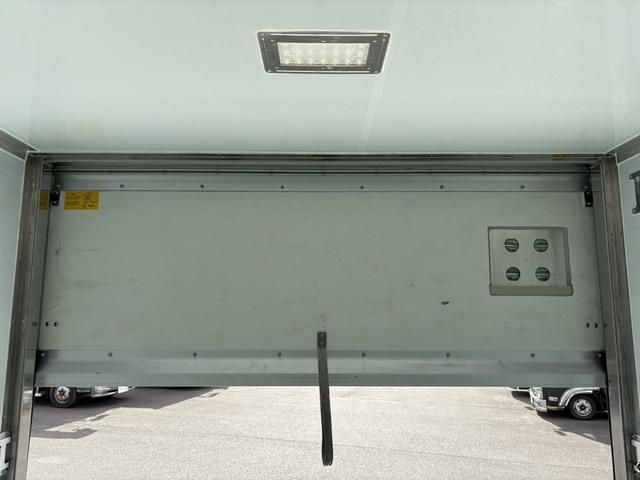 HINO DUTRO 2018 Image 31