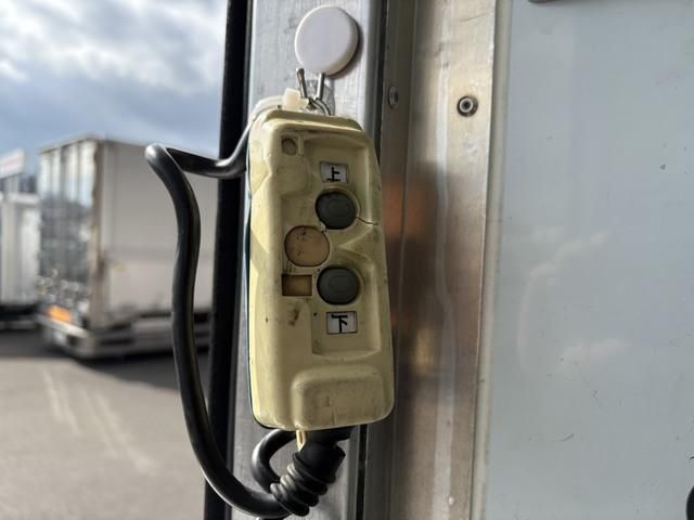 HINO DUTRO 2018 Image 31