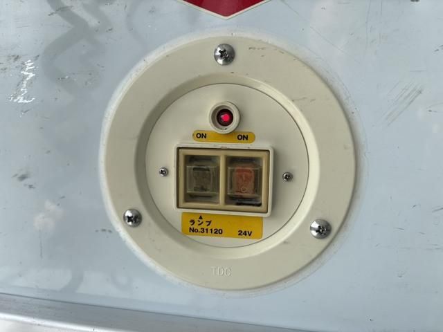 HINO DUTRO 2018 Image 31