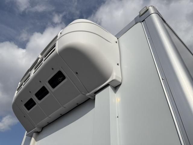 ISUZU FORWARD 2018 Image 31