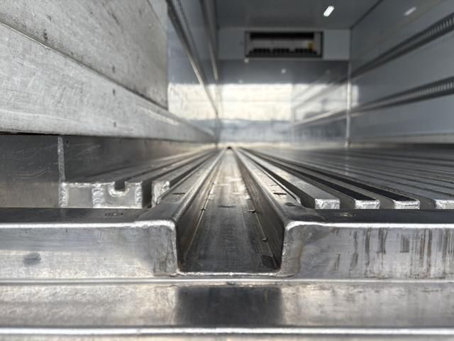 ISUZU FORWARD 2018 Image 31