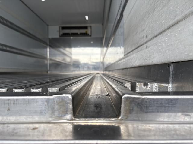 ISUZU FORWARD 2018 Image 31