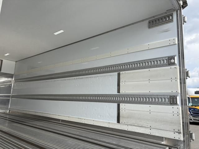 ISUZU FORWARD 2018 Image 31