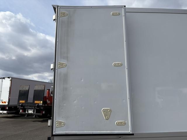 ISUZU FORWARD 2018 Image 31