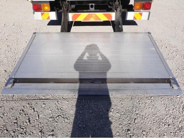 NISSAN DIESEL QUON 2013 Image 31