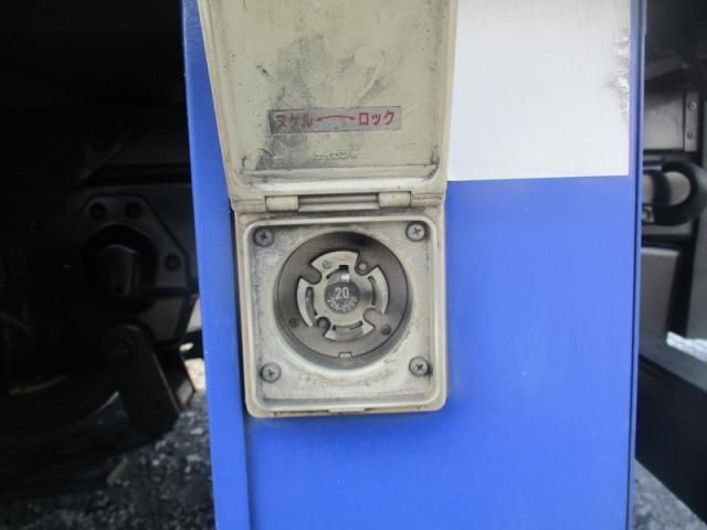 ISUZU ELF 2014 Image 31