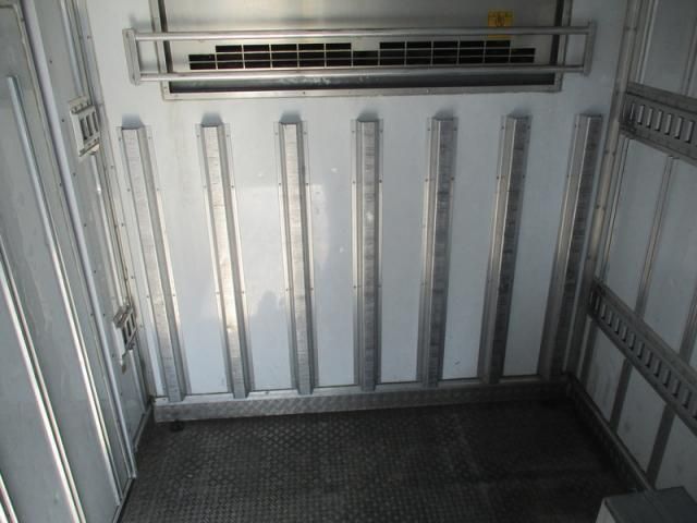 ISUZU ELF 2014 Image 31