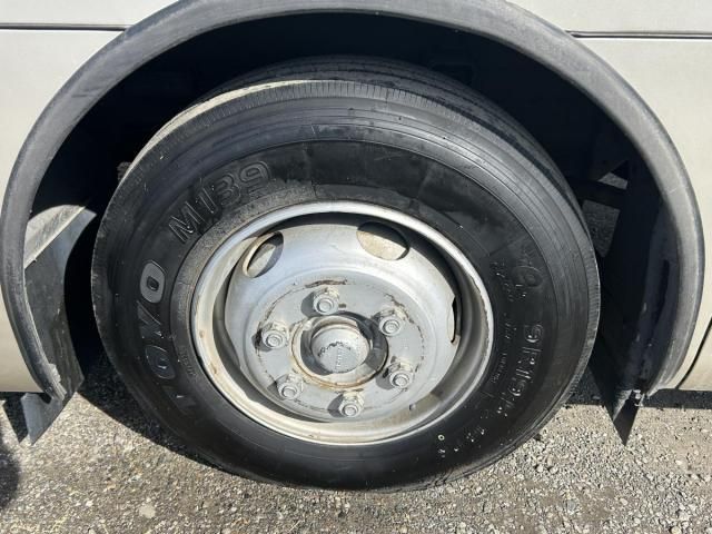 ISUZU ERGA 2001 Image 31