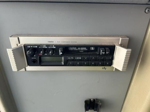 ISUZU ERGA 2001 Image 31