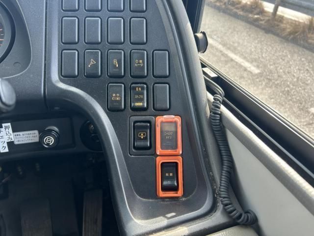 ISUZU ERGA 2001 Image 31