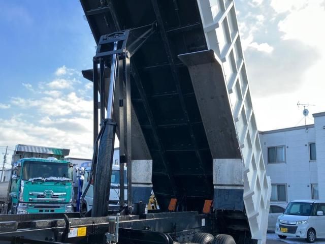 HINO PROFIA 2025 Image 31