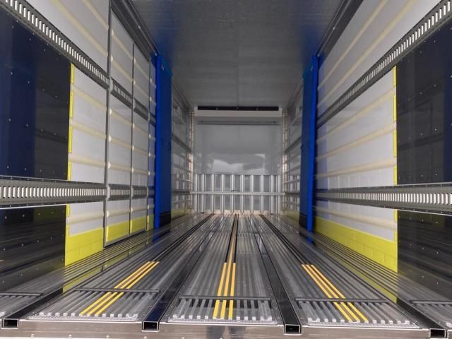 HINO PROFIA 2025 Image 31