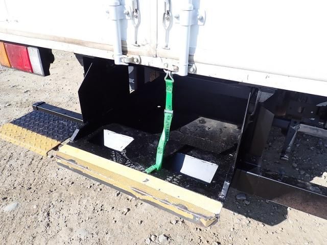 ISUZU ELF 2014 Image 31