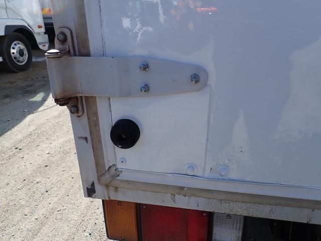 ISUZU ELF 2014 Image 31