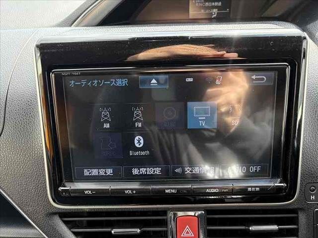 TOYOTA VOXY 2016 Image 31