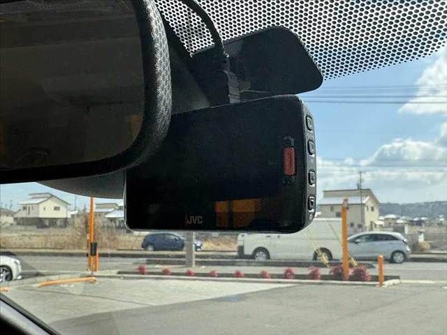 TOYOTA VOXY 2016 Image 31