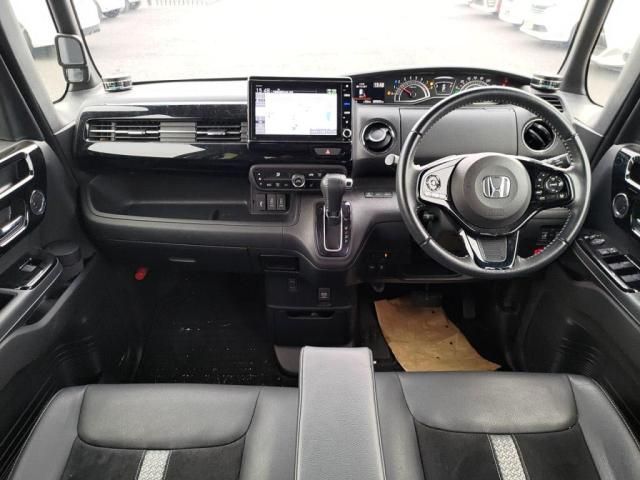 HONDA N BOX CUSTOM 2021 Image 31