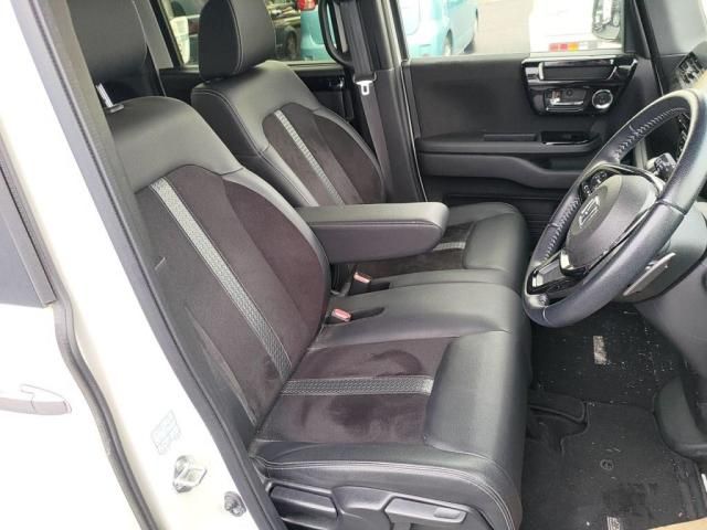 HONDA N BOX CUSTOM 2021 Image 31