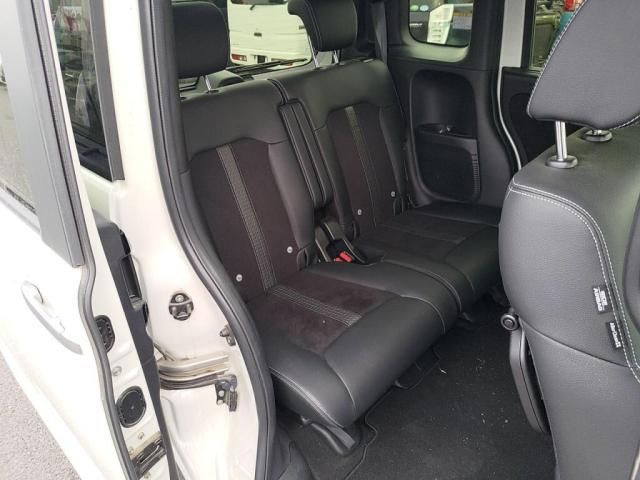 HONDA N BOX CUSTOM 2021 Image 31