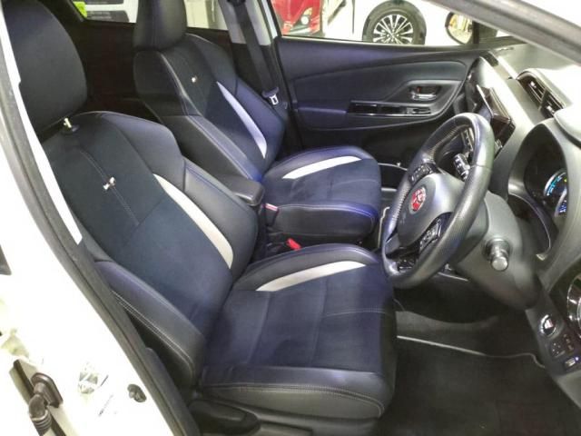 TOYOTA VITZ HYBRID 2019 Image 31