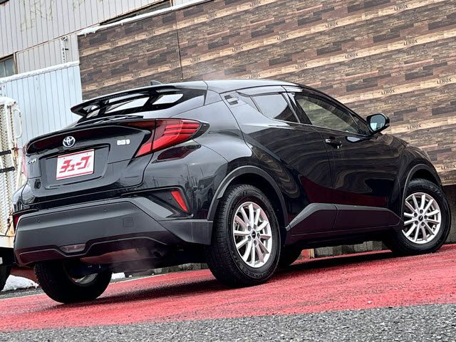 TOYOTA C-HR 2023 Image 31