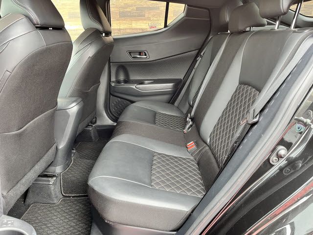 TOYOTA C-HR 2023 Image 31