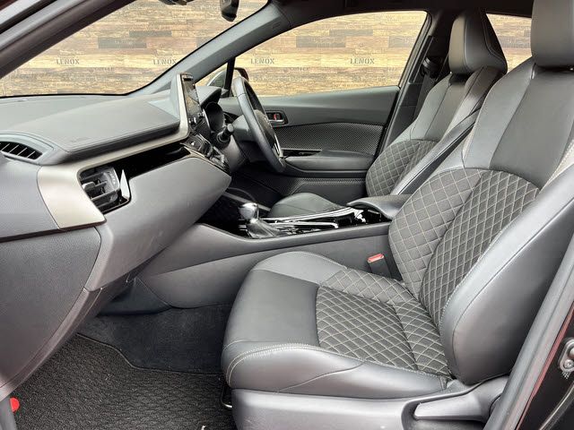 TOYOTA C-HR 2023 Image 31