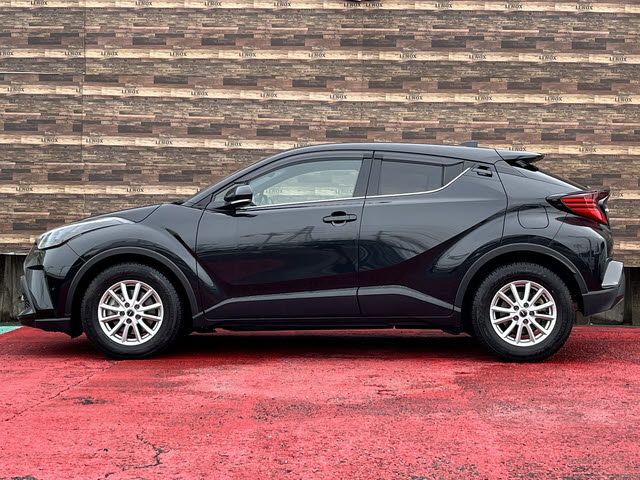 TOYOTA C-HR 2023 Image 31