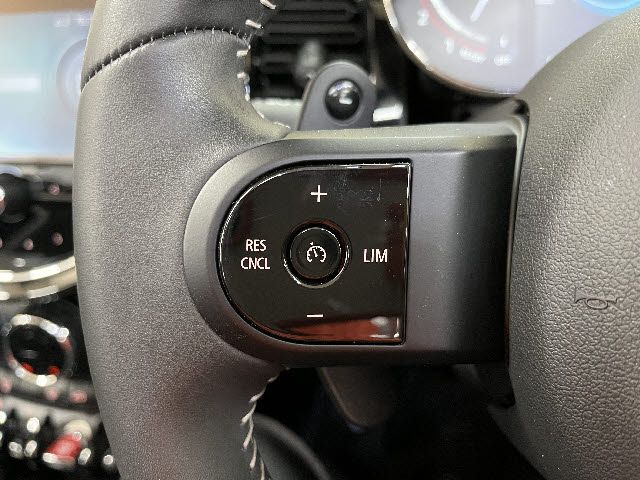 BMW MINI OPEN 2022 Image 31