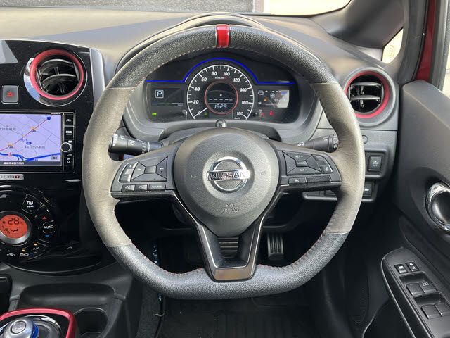 NISSAN NOTE 2018 Image 31