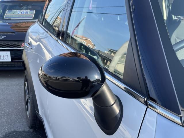 BMW MINI CROSSOVER 2012 Image 31