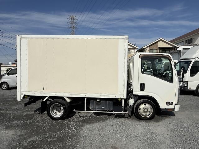 ISUZU ELF 2018 Image 31