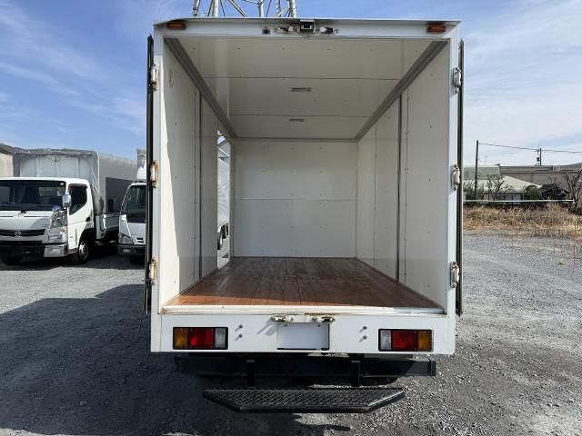 ISUZU ELF 2018 Image 31