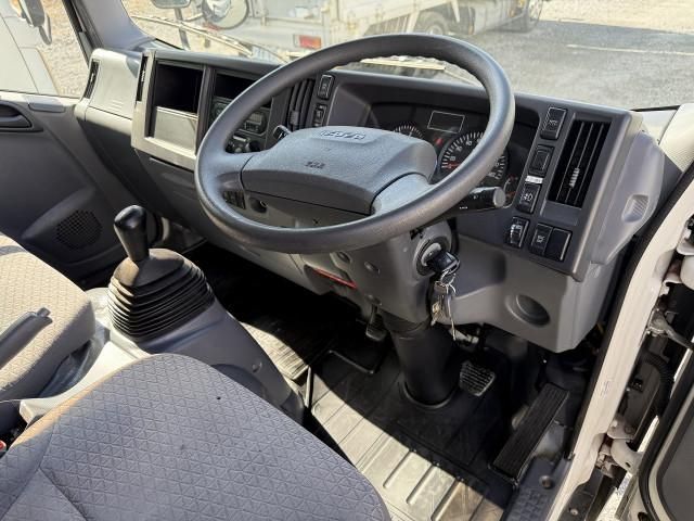 ISUZU ELF 2018 Image 31