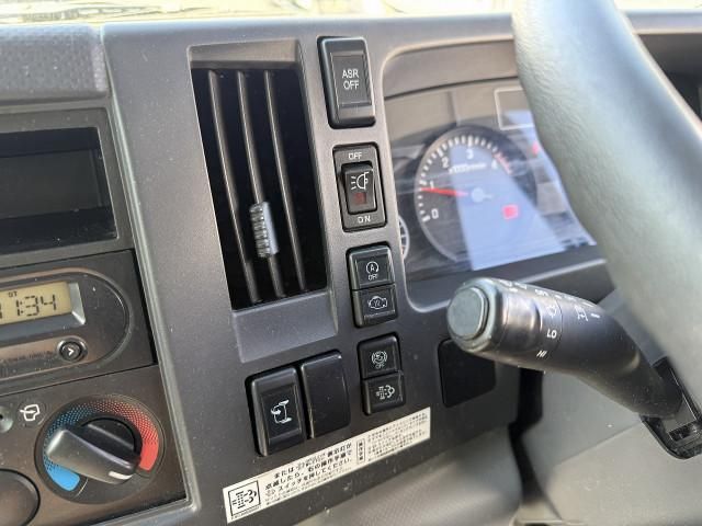 ISUZU ELF 2018 Image 31