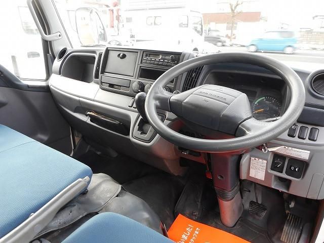 MITSUBISHI CANTER 2014 Image 31