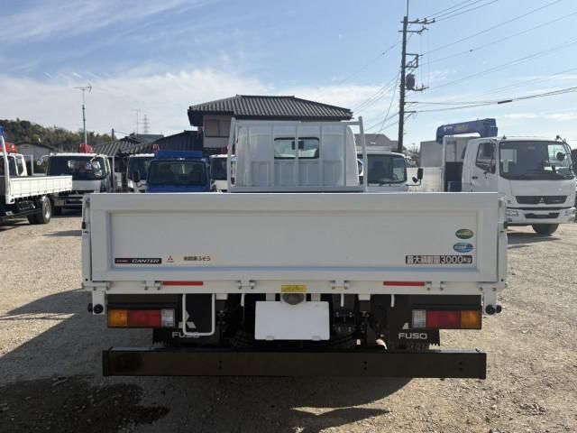 MITSUBISHI CANTER 2024 Image 31