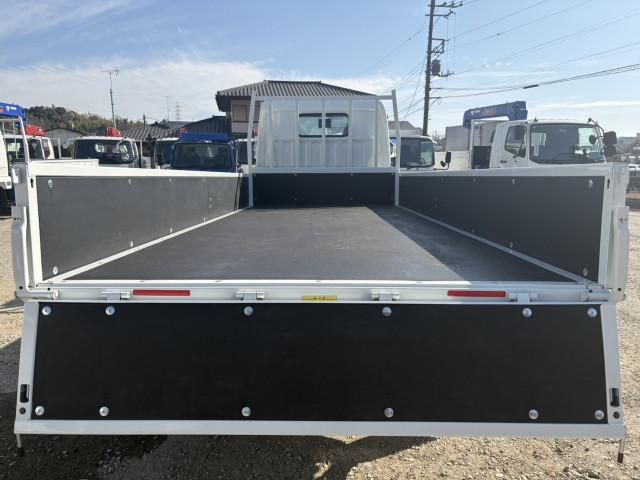 MITSUBISHI CANTER 2024 Image 31